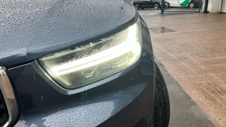 Volvo Xc40 1.5 T3 [163] Momentum 5dr Petrol Estate